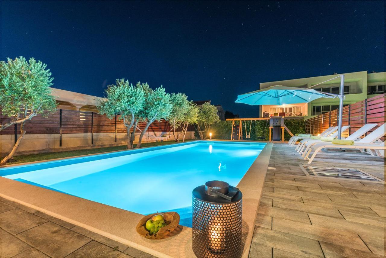 Villa Olea With Heated Pool And Jacuzzi Sukošan Exterior foto