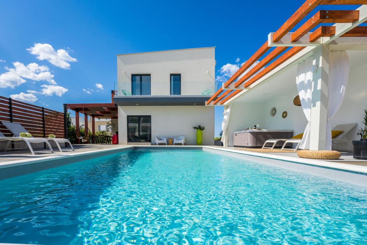 Villa Olea With Heated Pool And Jacuzzi Sukošan Exterior foto