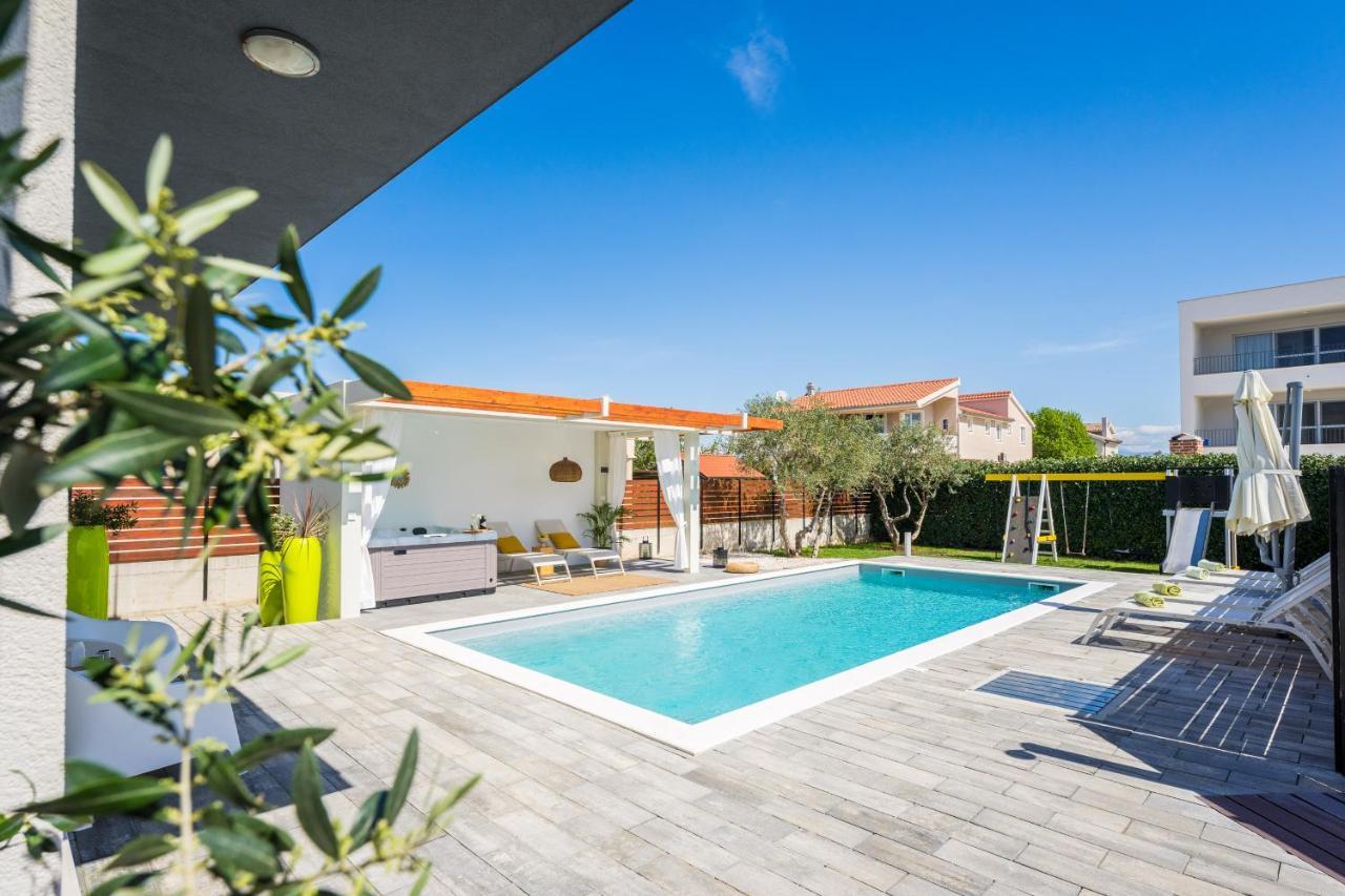 Villa Olea With Heated Pool And Jacuzzi Sukošan Exterior foto